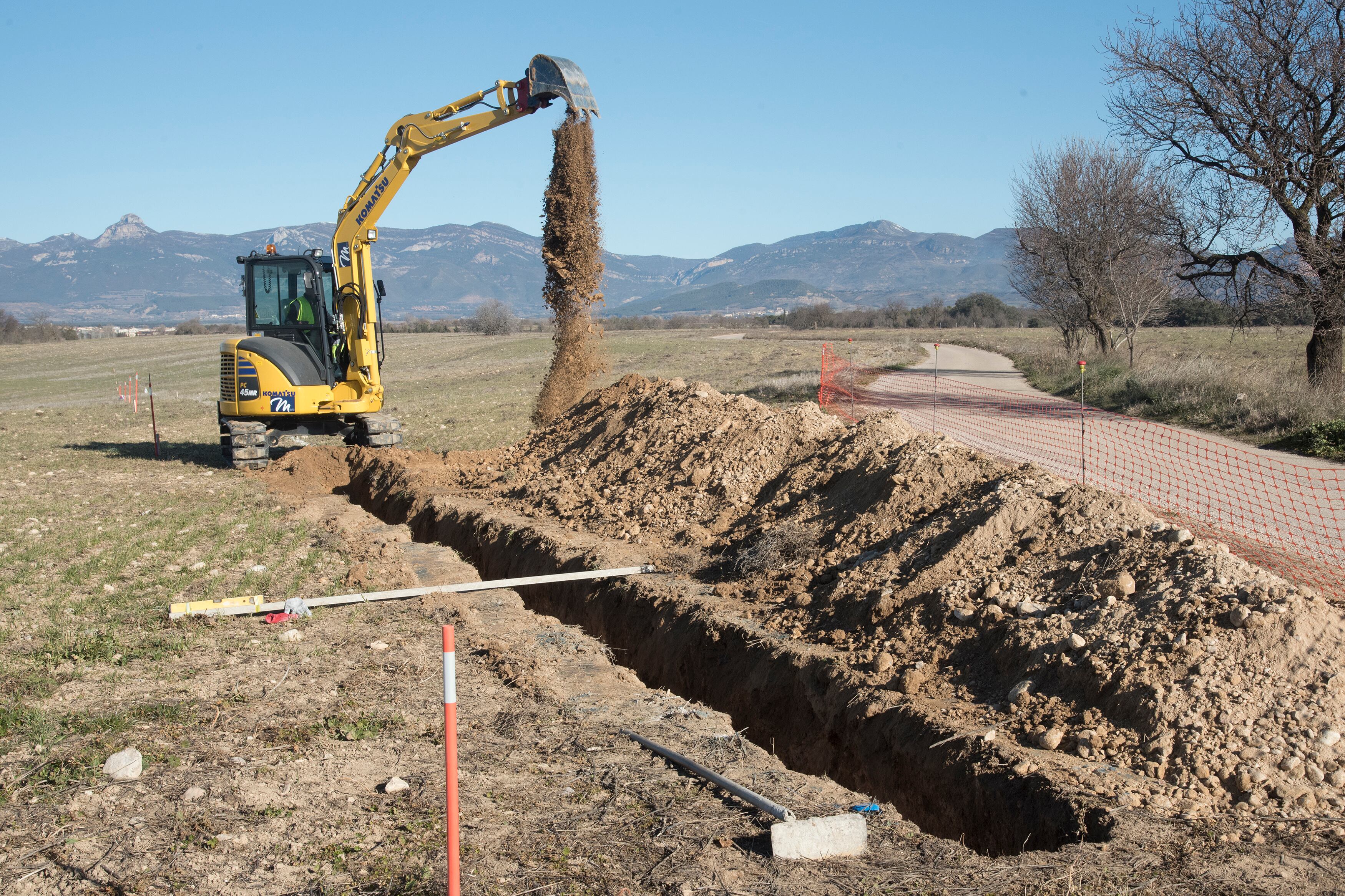 Inicio de los trabajos (FOTO: J.BLASCO)