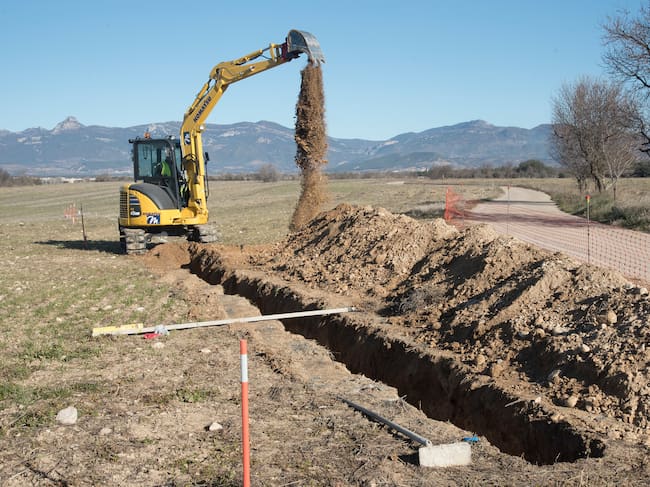 Imagen del inicio de los trabajos para llevar agua potable a Alerre, Chimillas y Banastás
