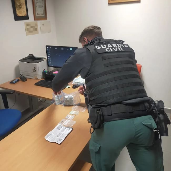 Detnido por tráfico de drogas en Cevico Navero