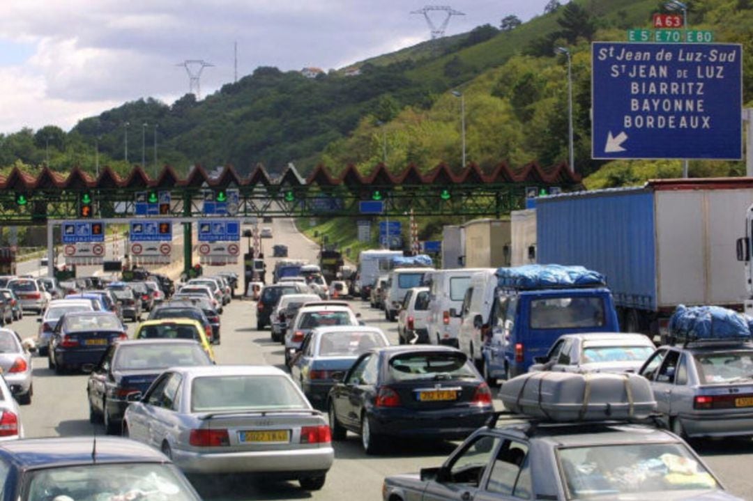 Retenciones en la carretera AP-8