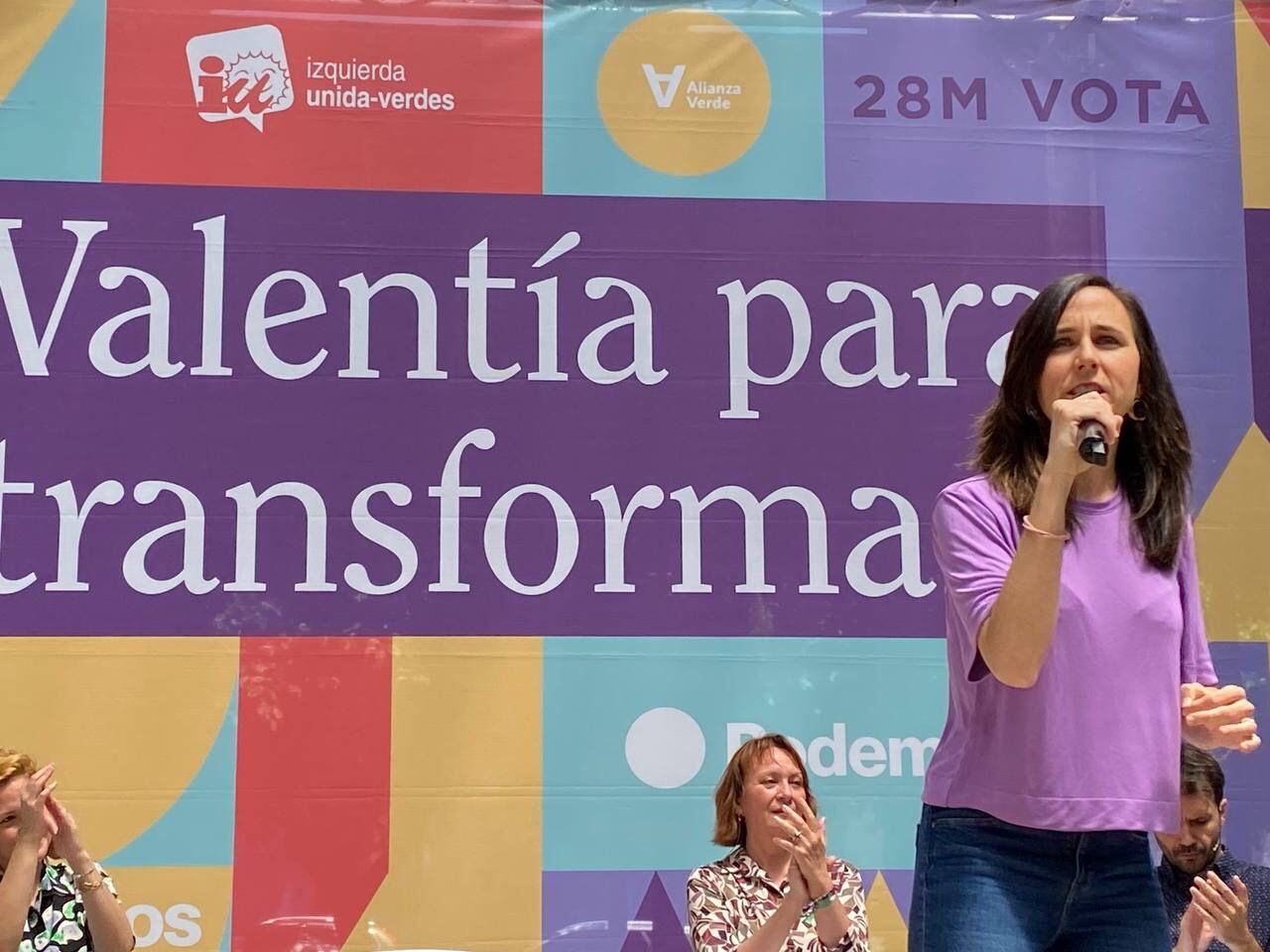 La secretaria general de Podemos y ministra de Derechos Sociales, Ione Belarra, este jueves en un mitin en Murcia