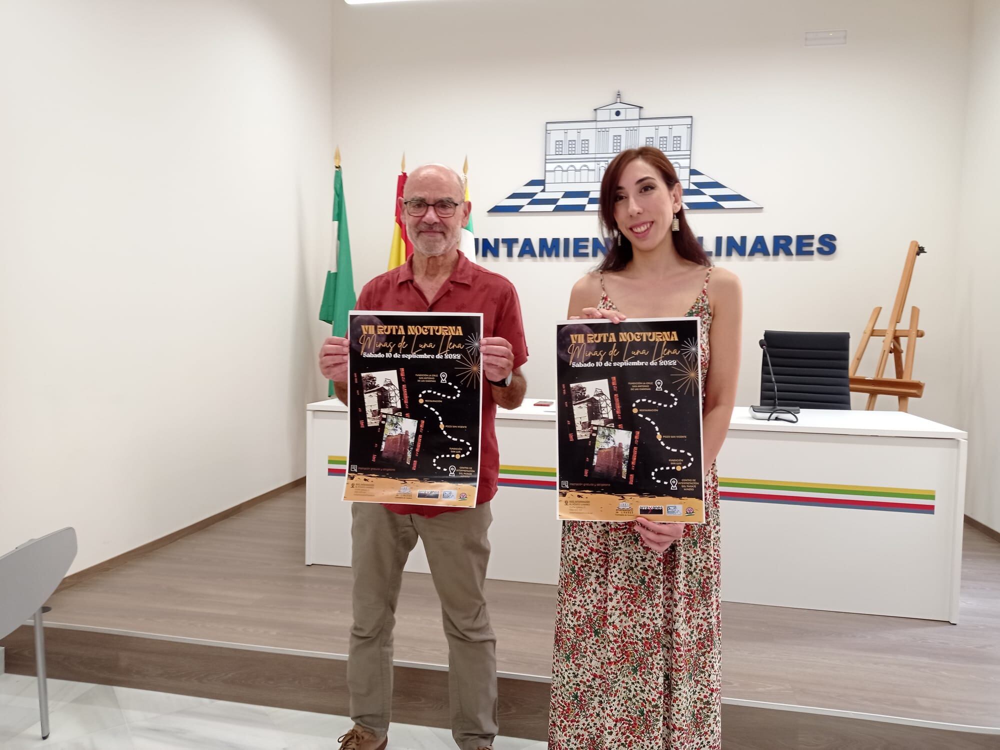 Antonio Ángel Pérez y Sheila Carmona, durante la presentación de la Ruta Nocturna "Minas de Luna Llena".