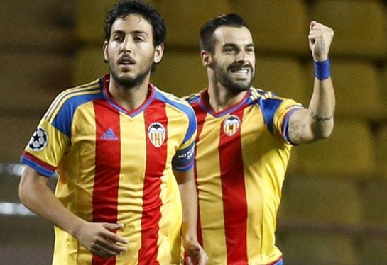 Negredo celebra su gol al Mónaco.