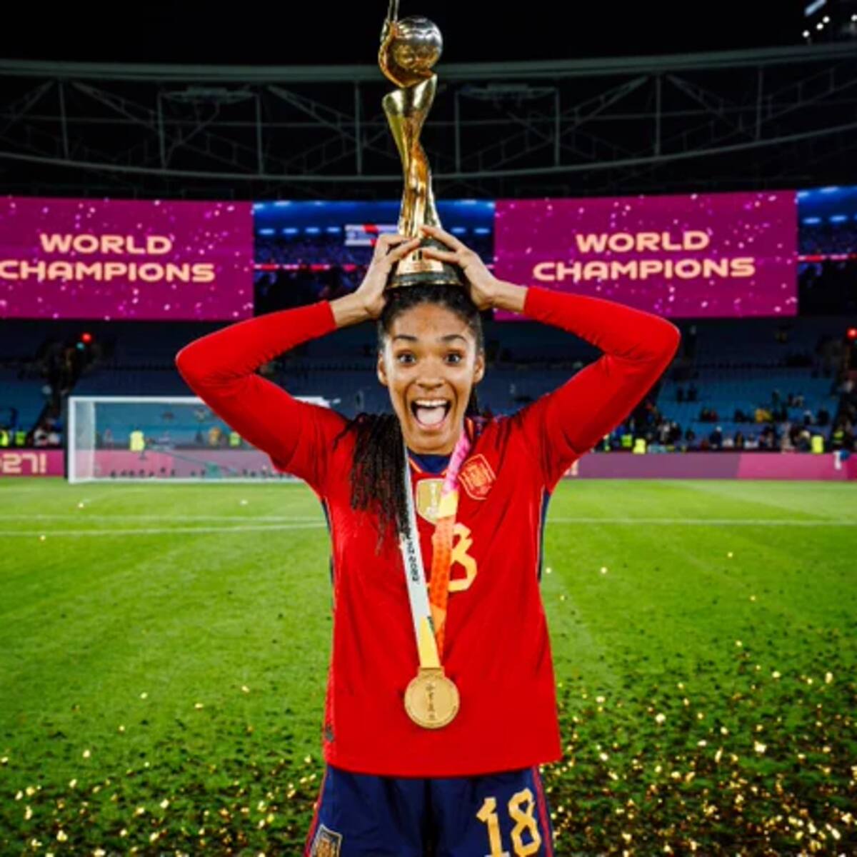 España y Salma campeonas