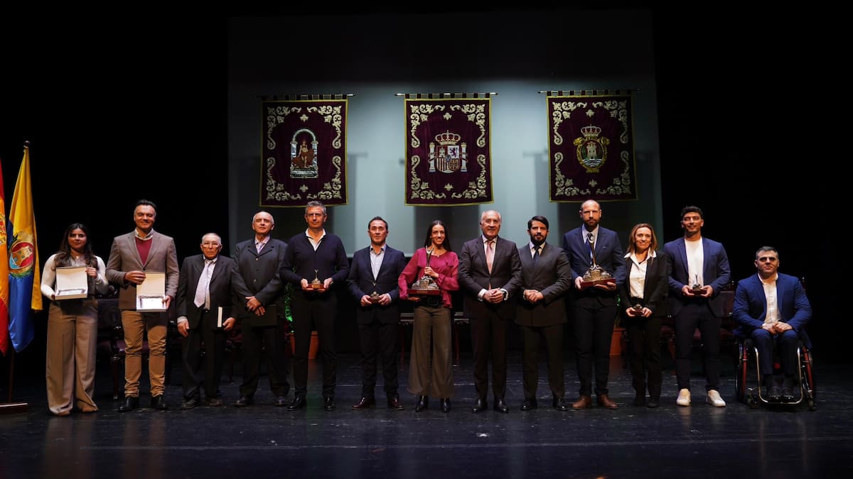 Ana Alba Ruiz y el Atletismo Bahía de Algeciras, Deportista y Club del Año 2025