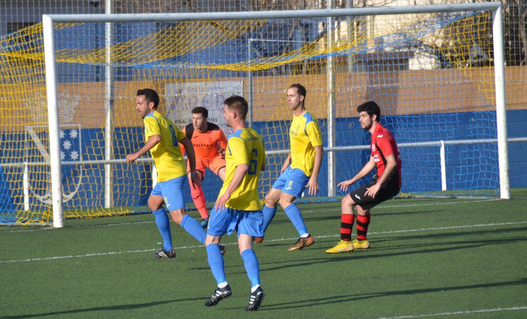 Jugadores del Dénia durante un partido.
