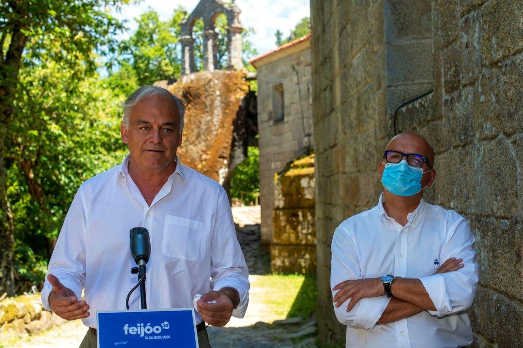 Esteban González Ponse durante un acto del PP en San Pedro de Rocas