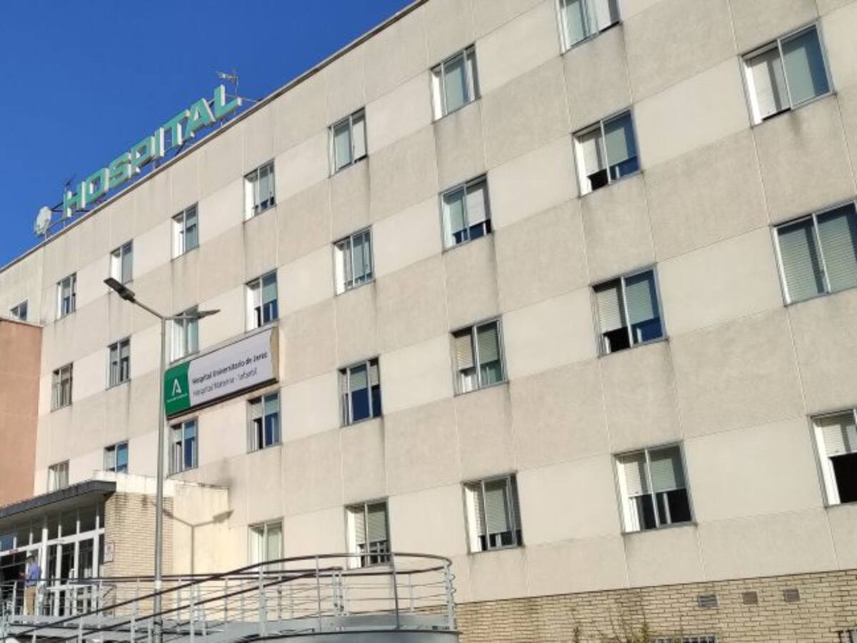 Un brote de Covid en el Hospital de Jerez obliga a la reapertura de una planta específica para estos enfermos
