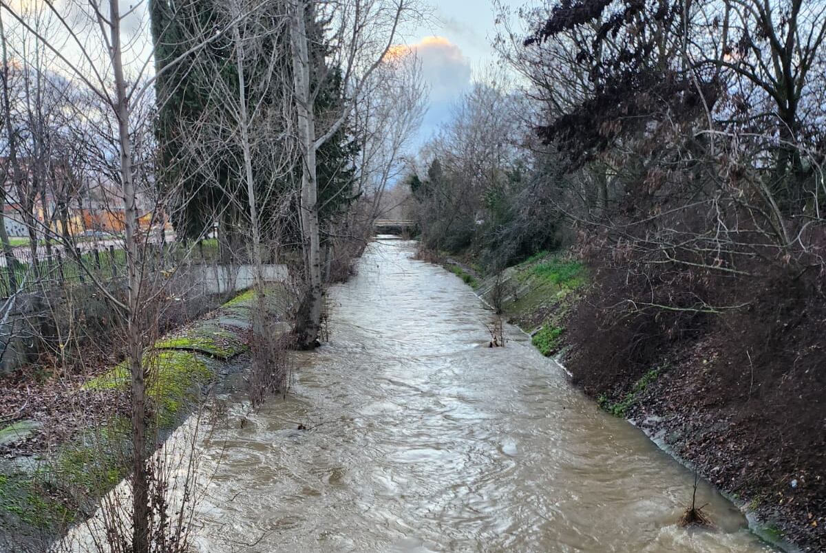 Crecida del Esgueva a su paso por Valladolid