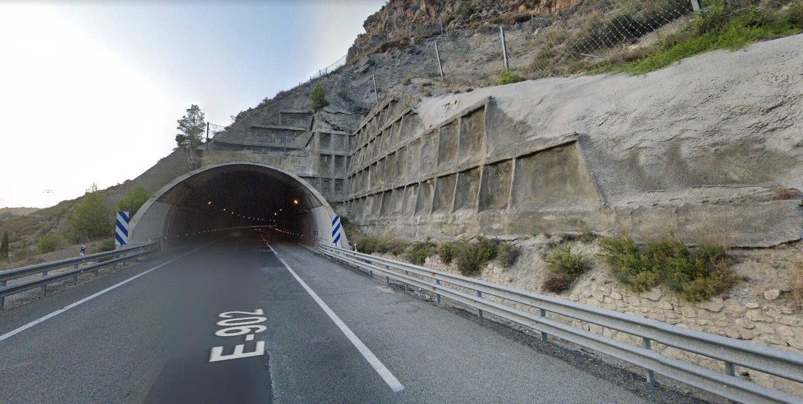 Imagen del túnel de la A-44 en La Cerradura.