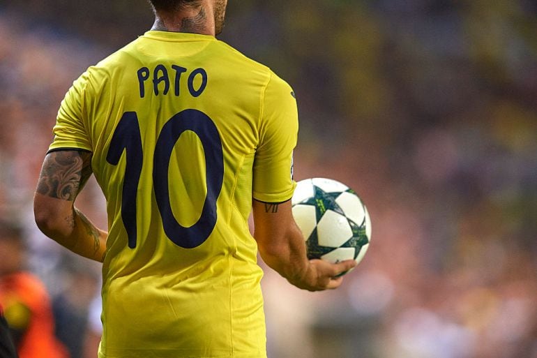 Pato con la camiseta del Villarreal.