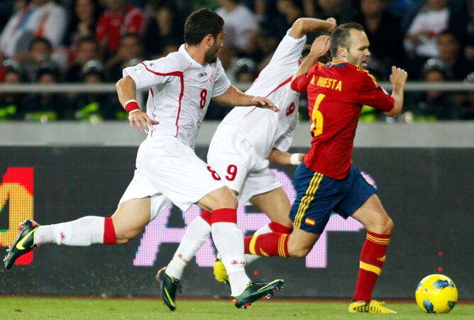 Iniesta se lesionó en el partido frente a Georgia y estará de baja durante dos semanas