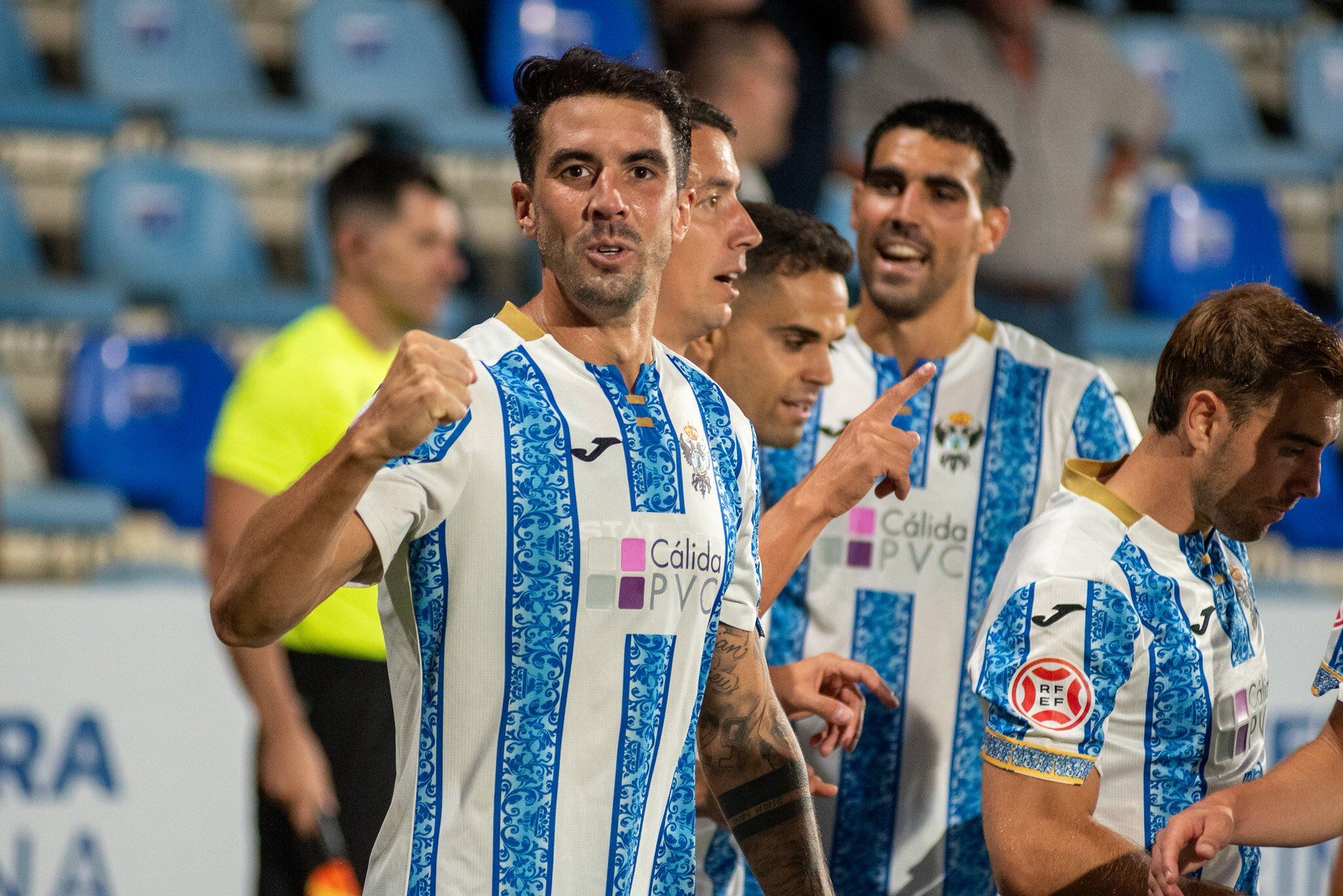 Gonzalo Di Renzo celebra el 1-0 del CF Talavera ante el CD Lugo