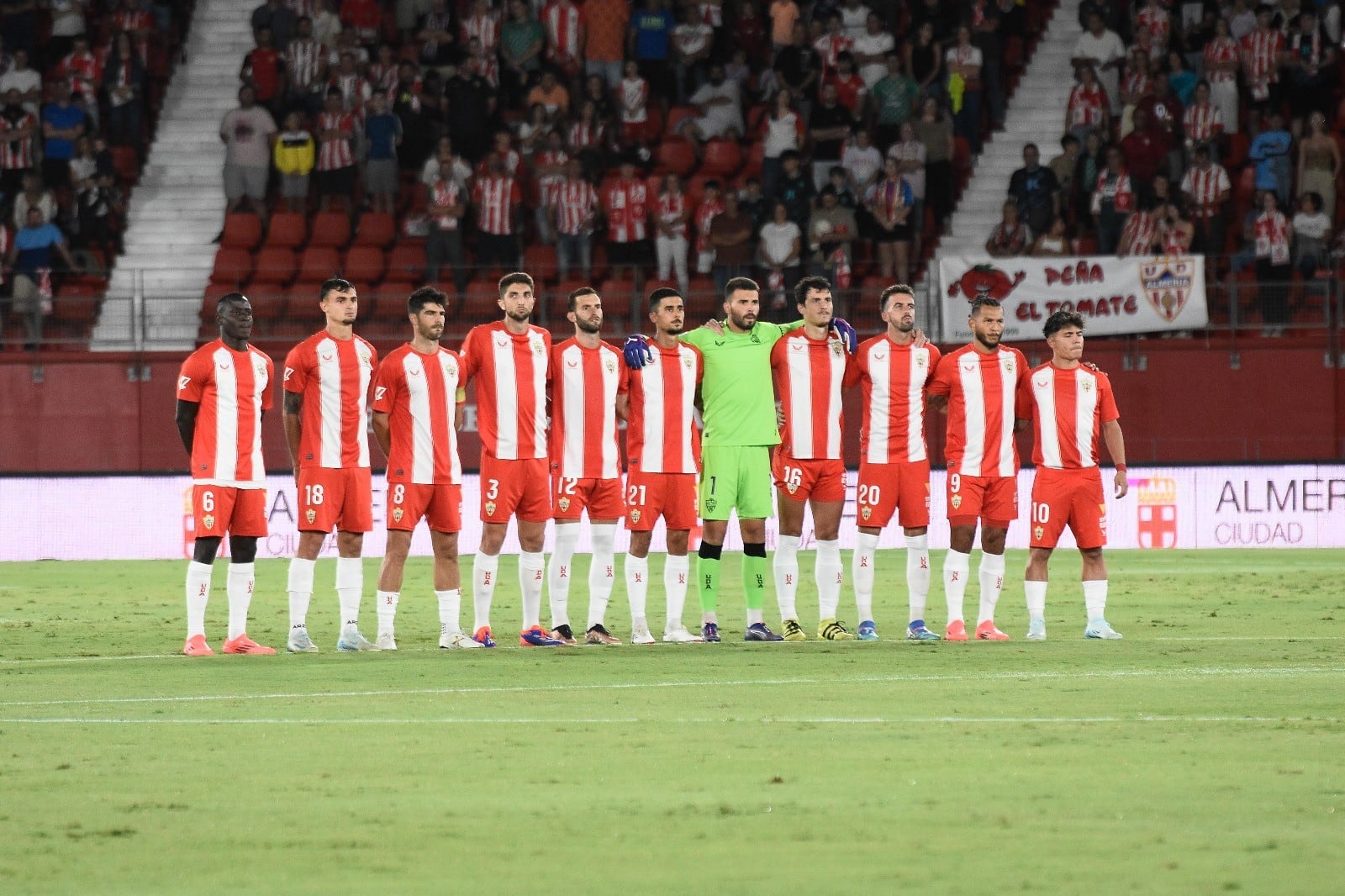 Radovanovic y Chumi fueron titulares frente al Éibar con el apoyo de Édgar.