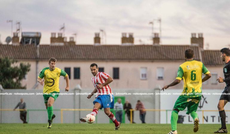 Ernesto durante un partido.