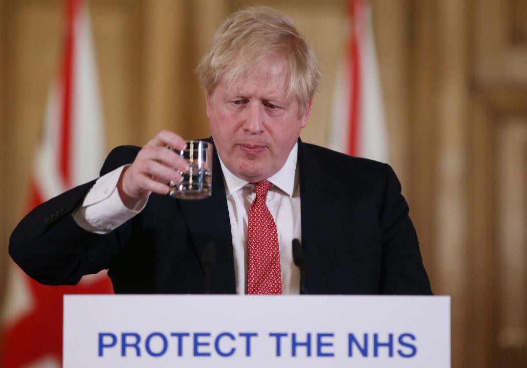 Boris Johnson en una rueda de prensa.