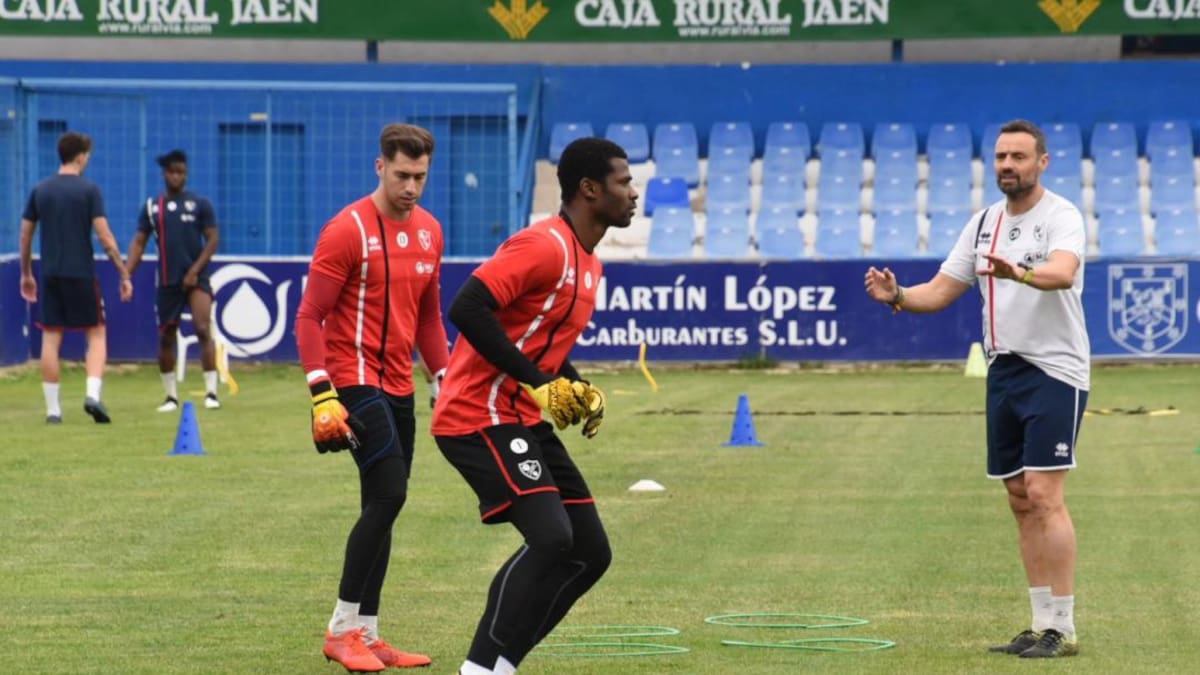 El Linares vuelve al trabajo sin positivos en Covid-19 e inscrito para el Play Off