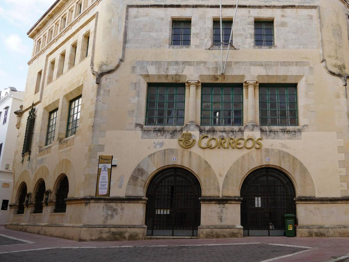 El Consell formalitza la compra de Correus per 1,1 milions d'euros