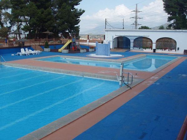 Piscina Municipal de Alcoy, una de las sedes de las escuelas de verano