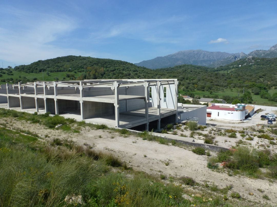 Polígono industrial en el Parque Natural Sierra de Grazalema