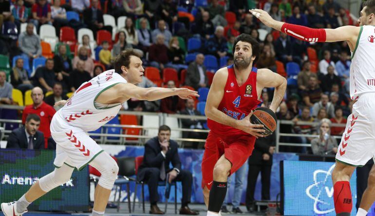 Milos Teodosic realizó un sensacional encuentro ante Baskonia