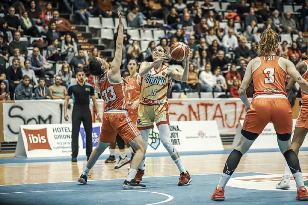 La Federació allarga la prohibició una setmana més.