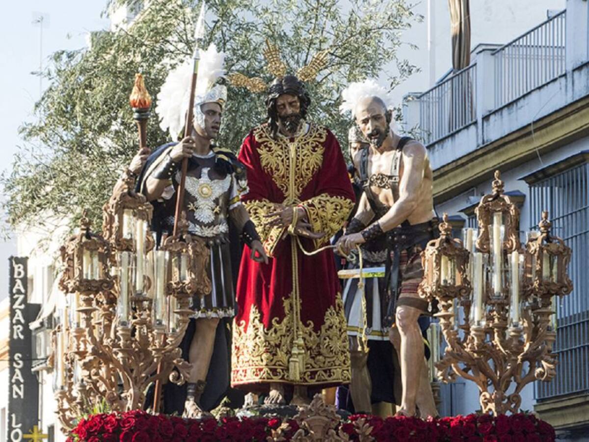 Vía Crucis para paliar las ganas de salir a la calle
