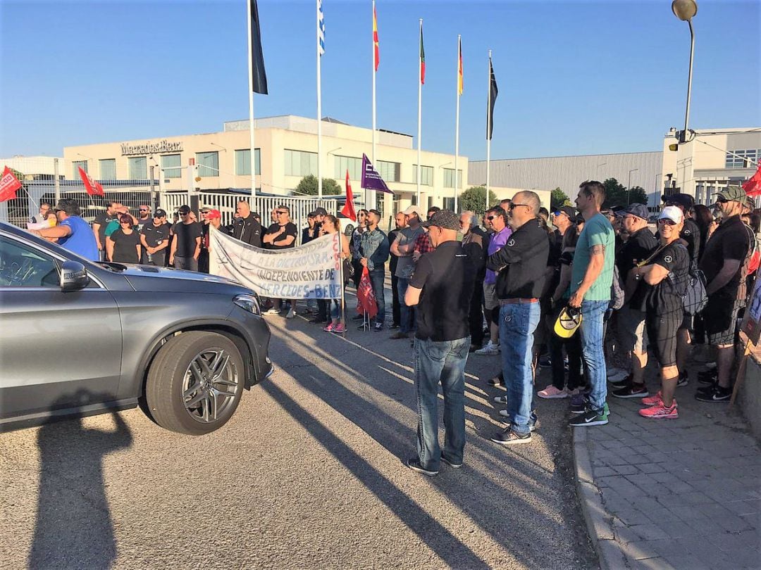 Huelga en Mercedes-Benz Azuqueca de Henares