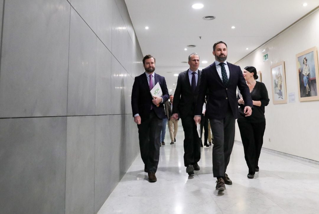 El portavoz VOX en el Congreso de los Diputados, Iván Espinosa de los Monteros; el secretario general de Vox, Javier Ortega Smith; el presidente de VOX, Santiago Abascal; y la secretaria general del Grupo Parlamentario de VOX, Macarena Olona.