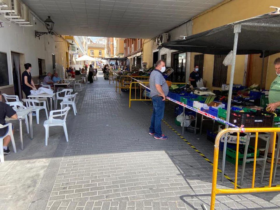 El mercat dels dimarts i el divendres han tancat indefinidament 