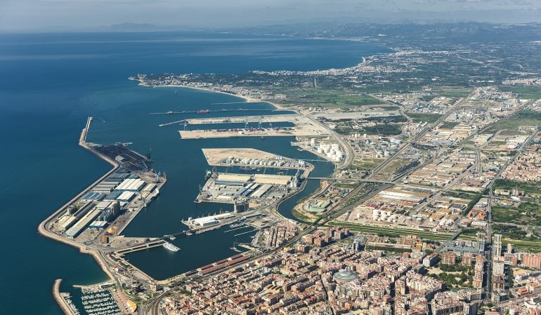 Vista general del Port de Tarragona.