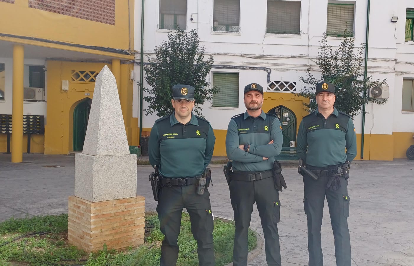 Los agentes Alberto, Carlos y Lozano evitaron dos intentos de suicidio en Almagro y en la A 43 en Argamasilla de Calatrava