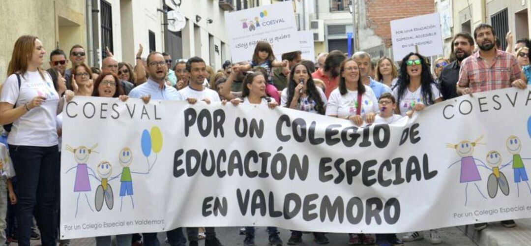 Las familias ya se concentraron en 2017 para reclamar la construcción de un colegio de educación especial en Valdemoro