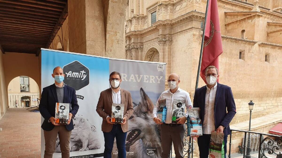 Alimento para las colonias felinas de Lorca