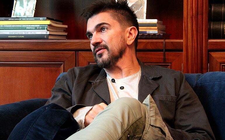 El cantante Juanes durante su entrevista en la Cadena SER