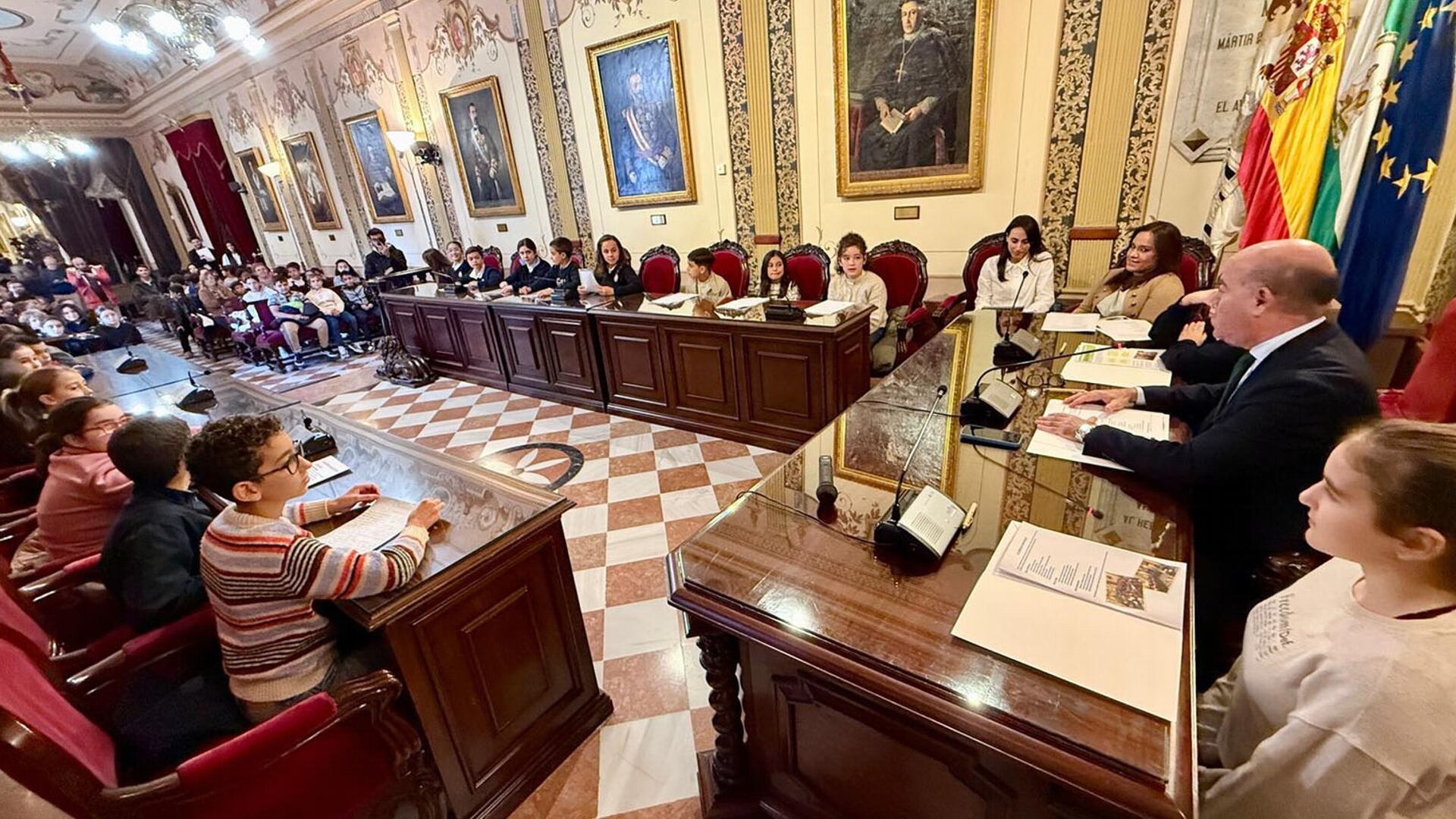 Pleno Infantil en Antequera