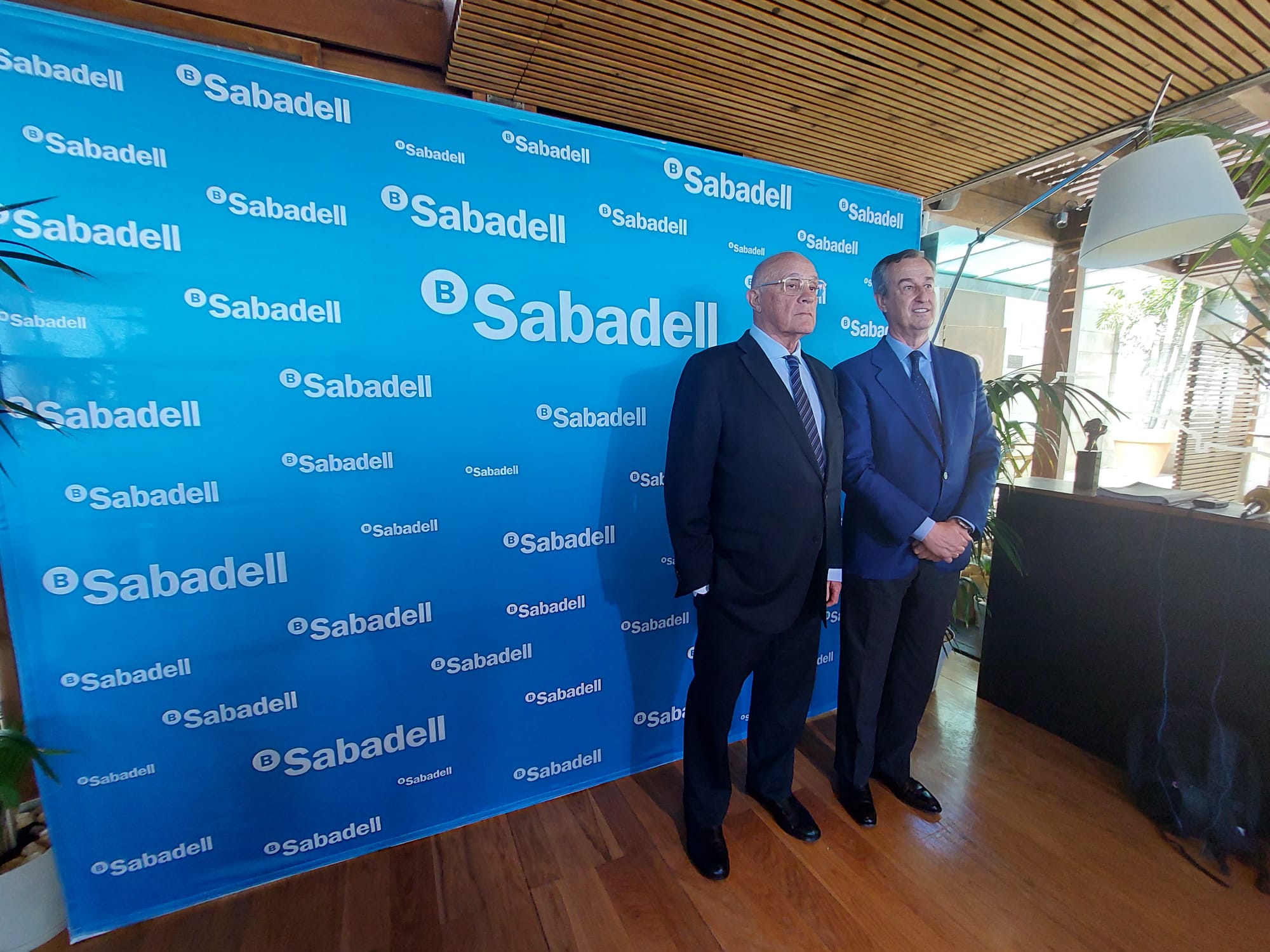 Josep Oliu y César González-Bueno, presidente y consejero delegado del Banco Sabadell