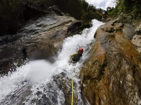 El Barranquismo es uno de los deportes de montaña más practicados en la Serranía de Ronda