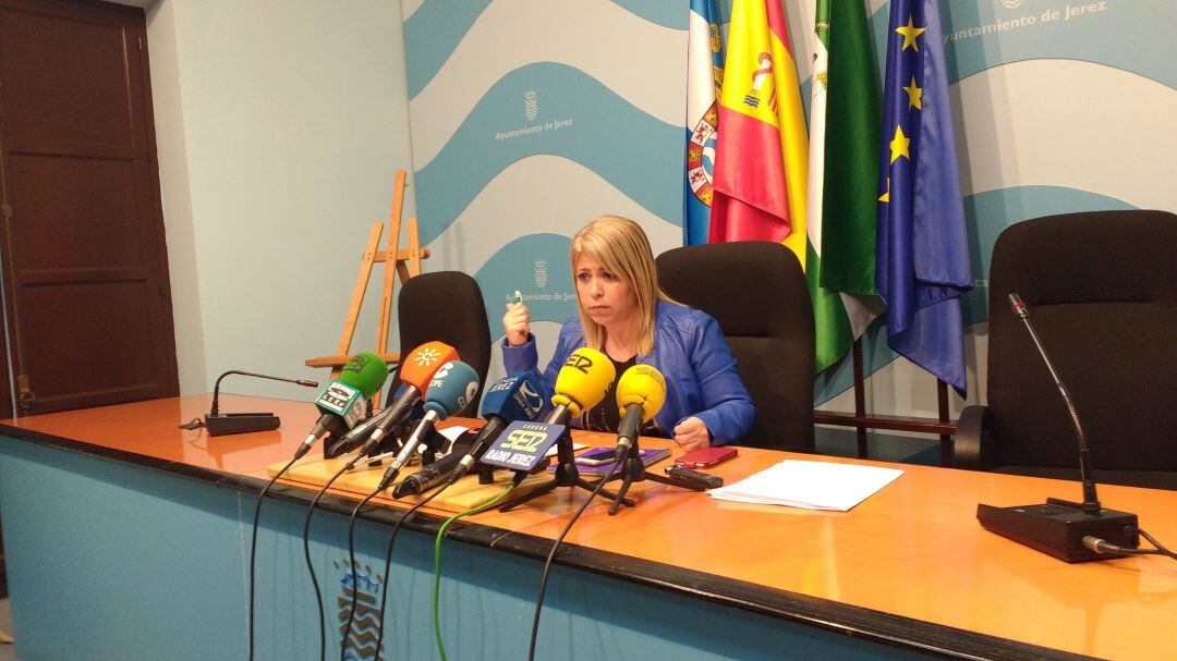 Mamen Sanchez durante una rueda de prensa en el Ayuntamiento  