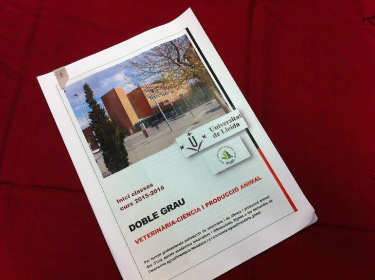 Document que ha presentat en roda de premsa el rector sobre el doble grau de Veterinària-Ciència i Producció Animal