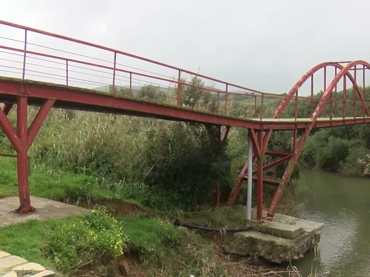 Los trabajos de desmontaje de la pasarela del Pícaro, el próximo mes