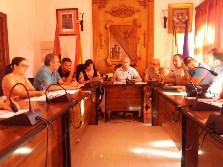 Momento de la intervención del alcalde en el Pleno Municipal