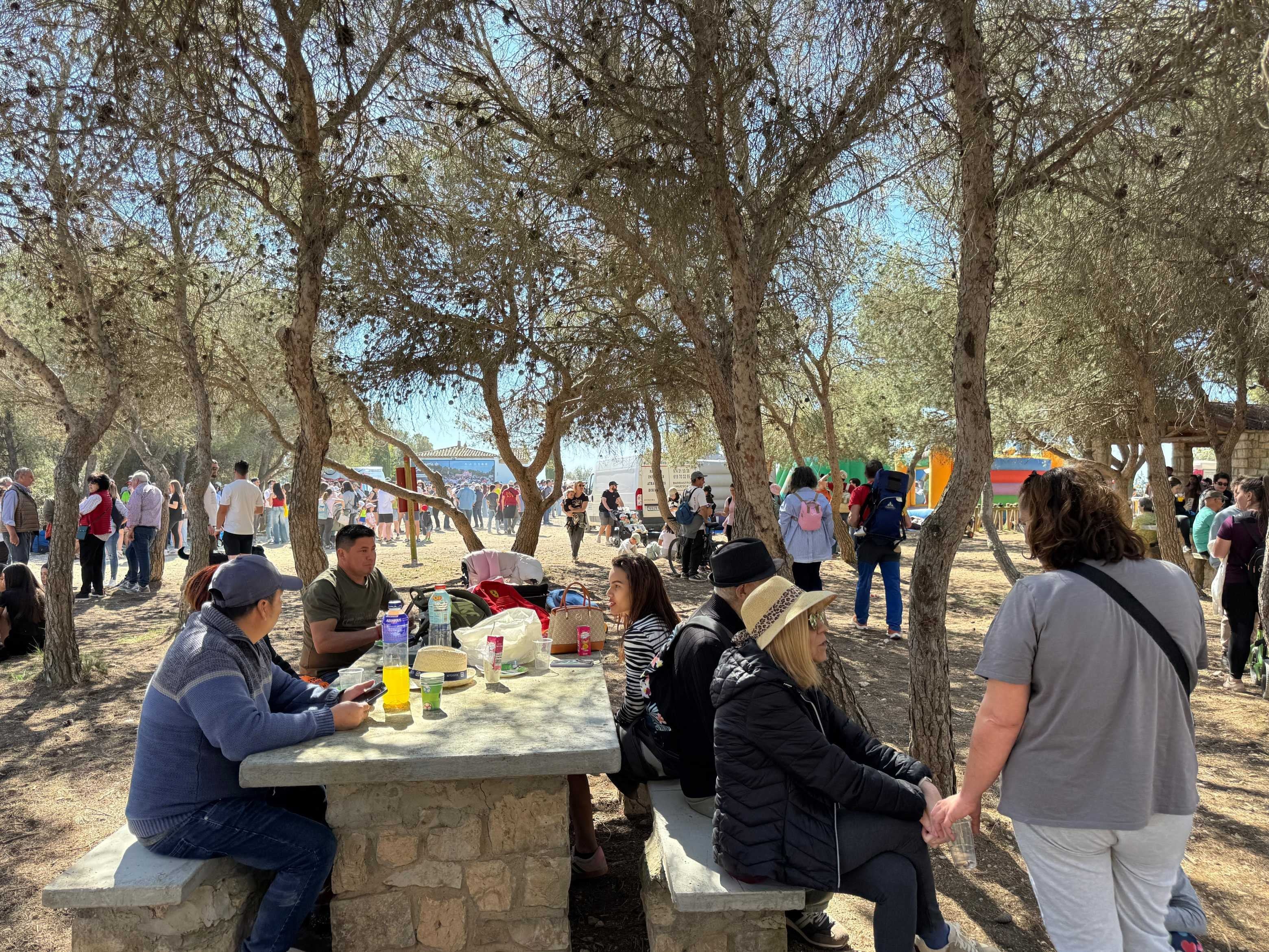Multitudinaria romería de Lunes de Pascua en Binéfar. Foto: Ayuntamiento de Binéfar