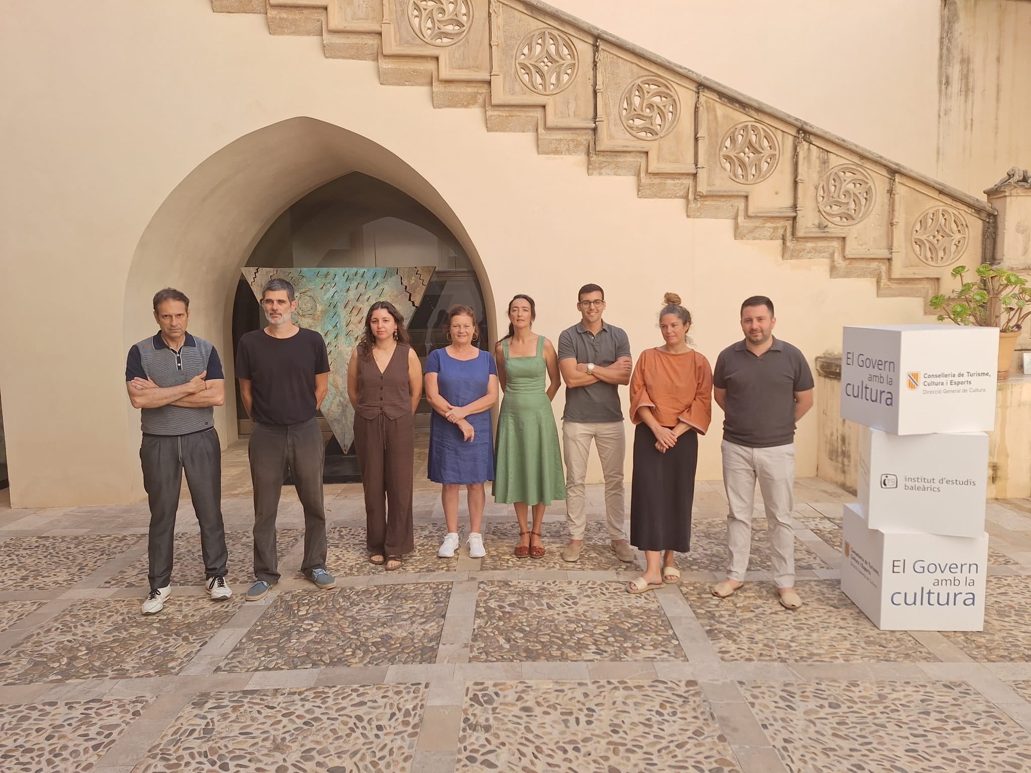 IEB presenta a los autores