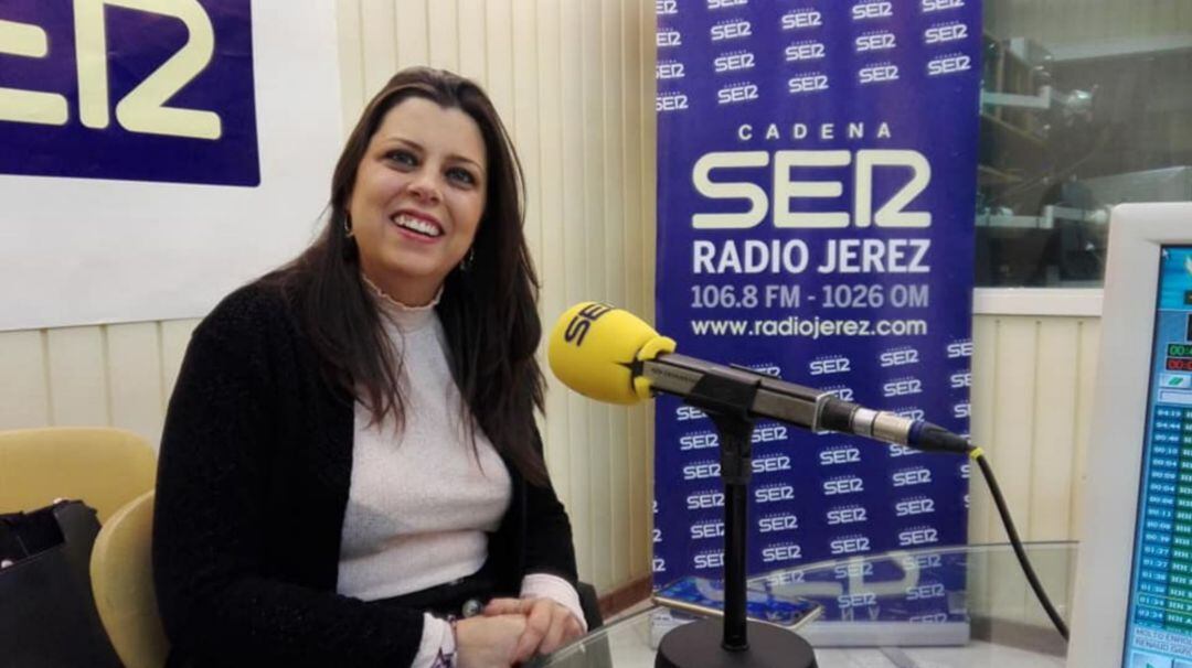 La emprendedora Coral Leyton, en los estudios de Radio Jerez durante su participación en Ser Emprendedores