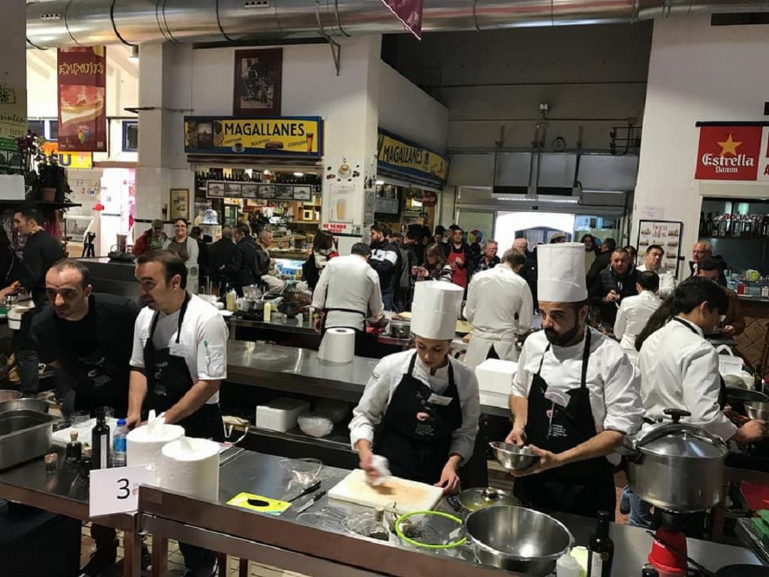 Participantes en la VII edición del Concurso Internacional de Cocina Creativa de la Gamba Roja de Dénia.