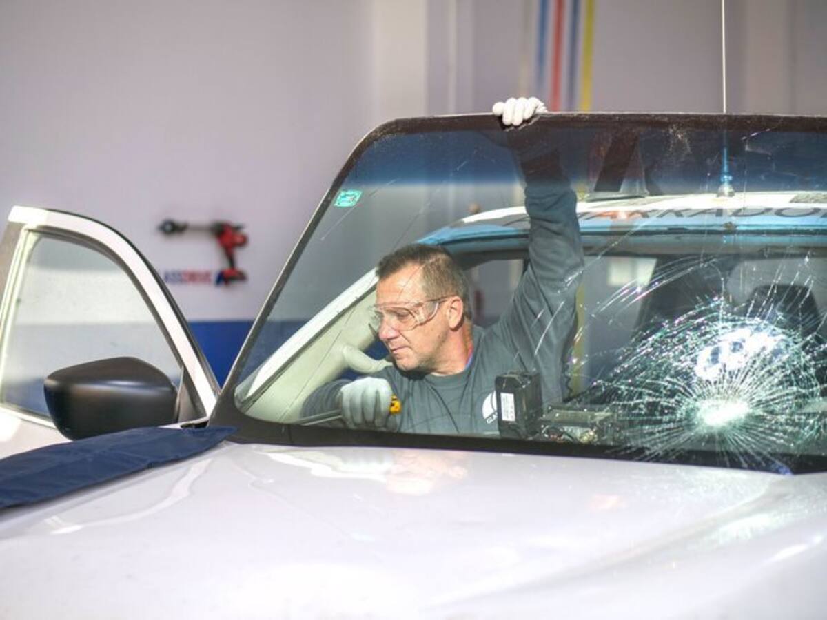 Glassdrive viaja a Fonz para informar sobre importancia del parabrisas en la seguridad del vehículo