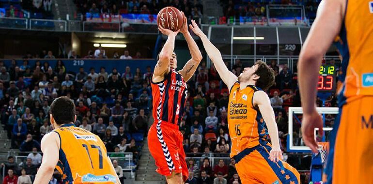 El baskonista Mike James fue el máximo anotador del partido con 24 puntos