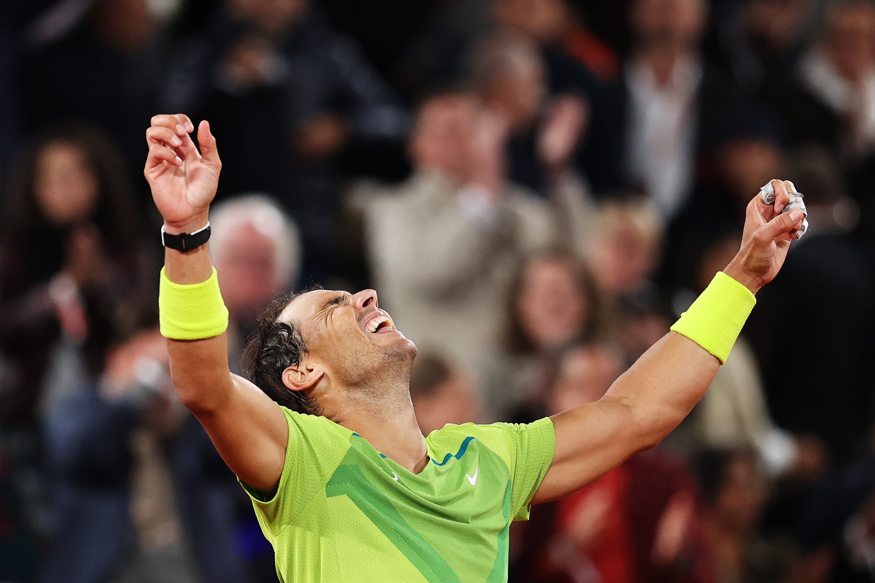 Rafael Nadal celebra su victoria ante Novak Djokovic en Roland Garros de 2022