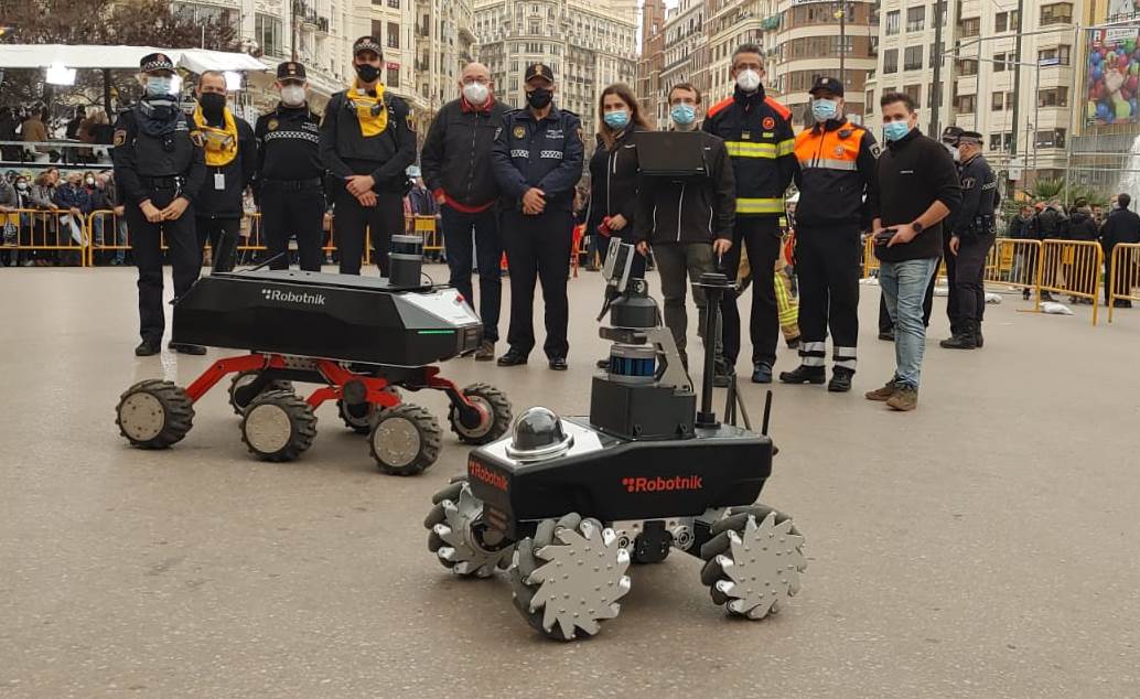València prueba en la mascletà un robot que mide la temperatura y detecta gases tóxicos